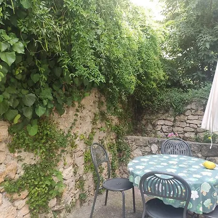 Near The Old Town 2 Apartment